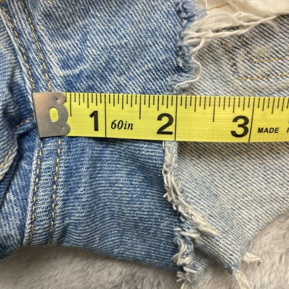 Levis 501 Cutoff Jean Shorts Womens 25 Blue Stonewash Buttonfly Distressed 2" - Picture 10 of 10